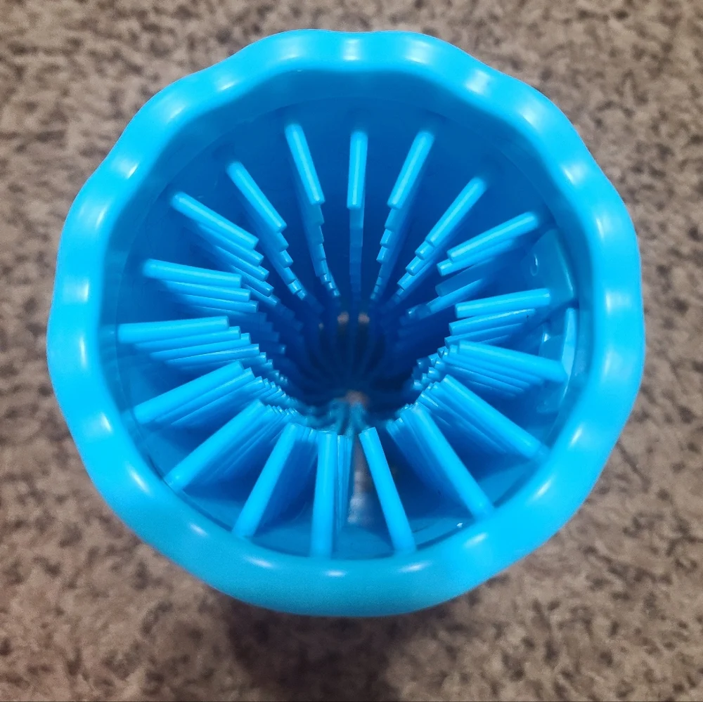 Portable dog paw cleaner size large